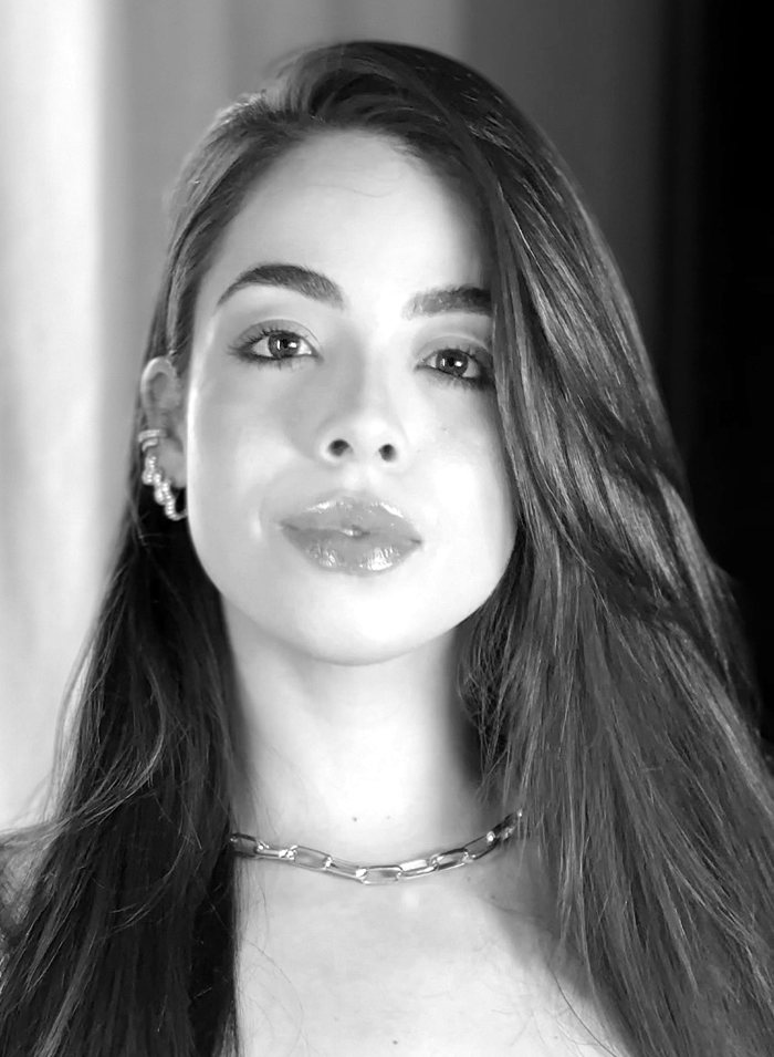 Bruna Bueno