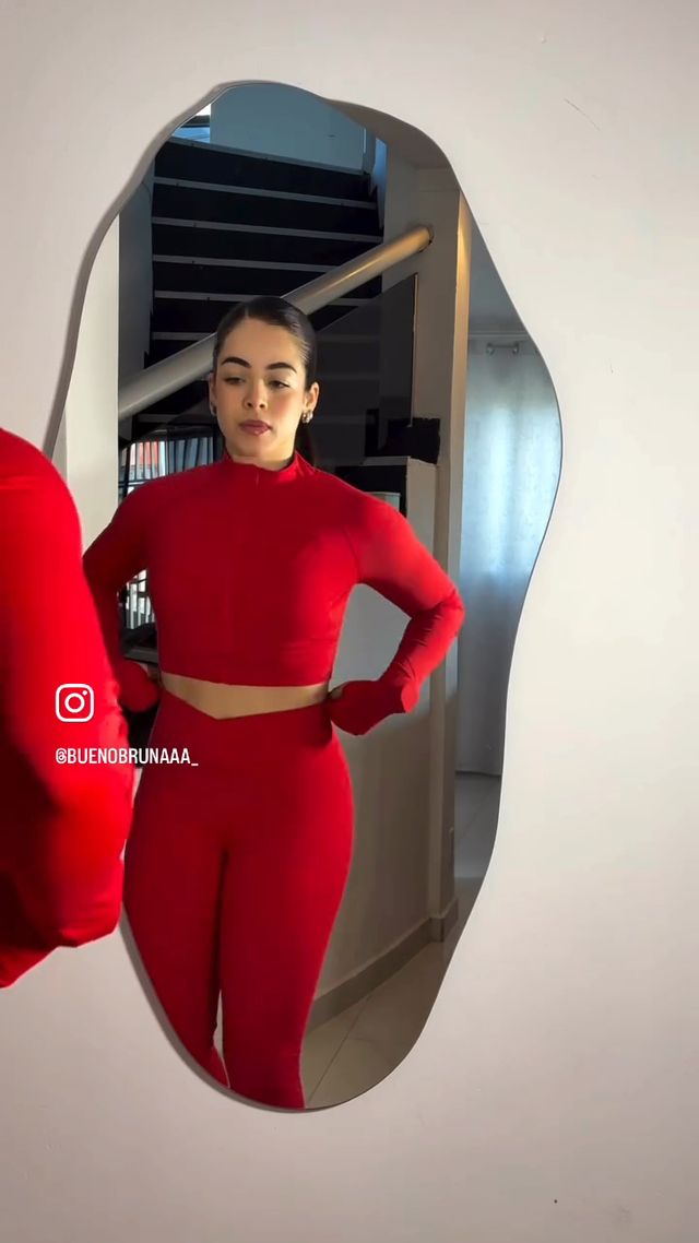 Vídeo de demonstração de peça de roupa